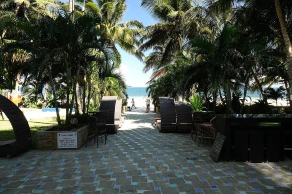 Cowrie Beach Haven Studio Appartamento Mombasa Esterno foto