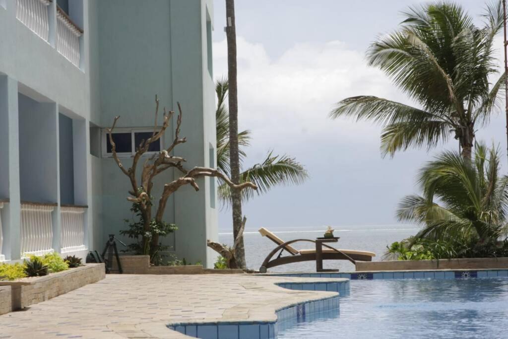 Cowrie Beach Haven Studio Appartamento Mombasa Esterno foto