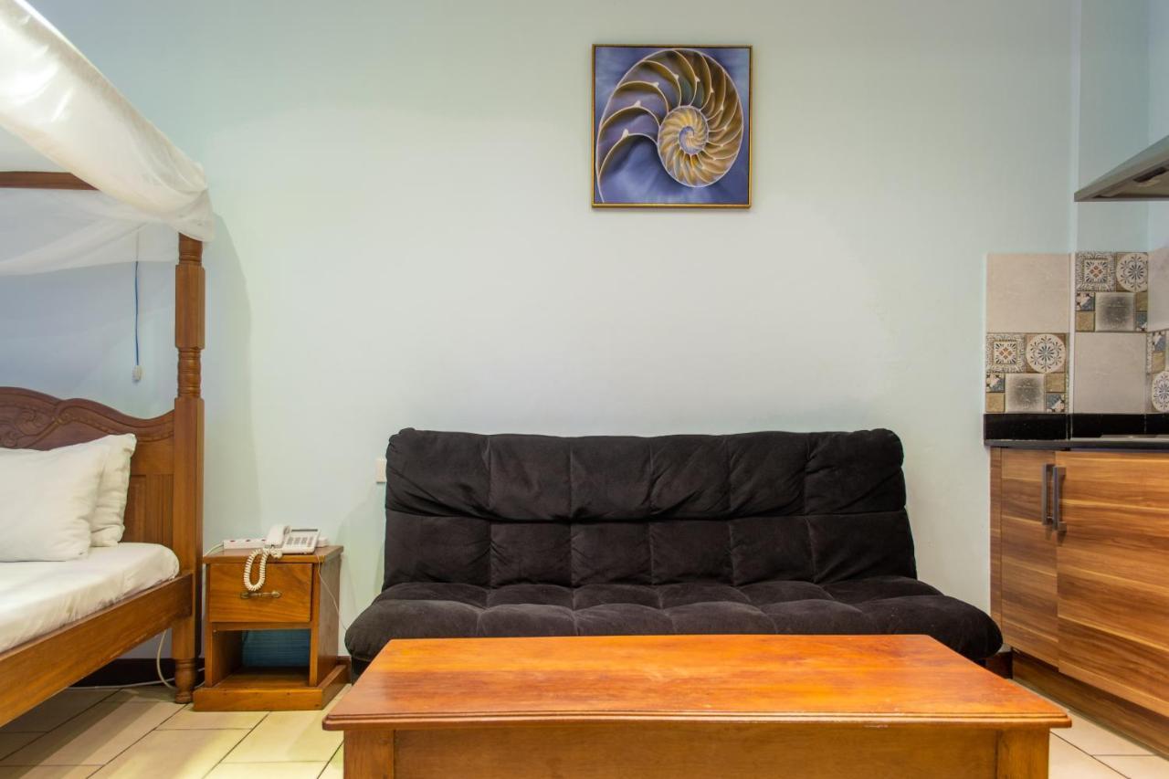 Cowrie Beach Haven Studio Appartamento Mombasa Esterno foto